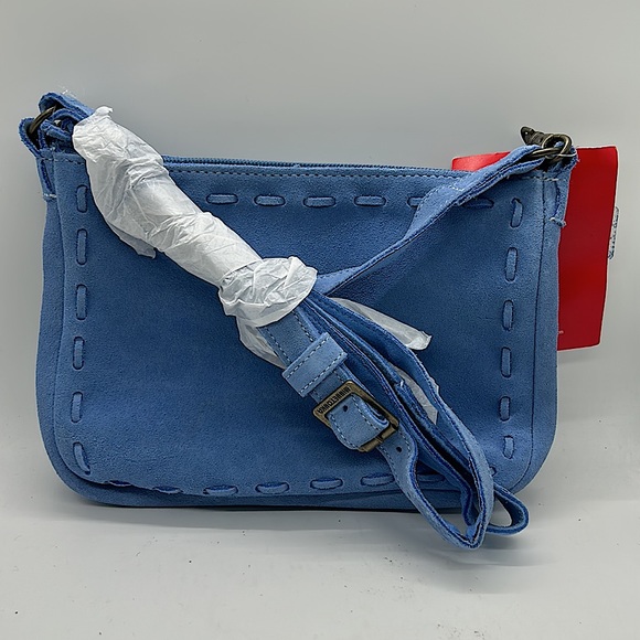 Minnetonka Handbags - Minnetonka NWT Beautiful Light Blue Leather Crossbody Bag Purse 🌺🌺